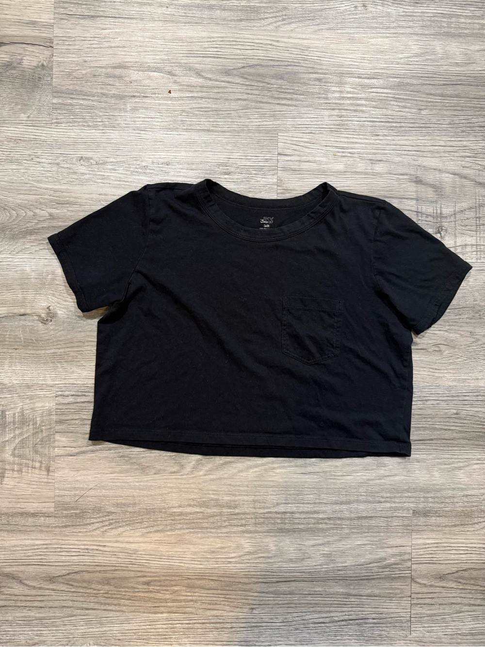Classic Black Crop Pocket Tee - Women